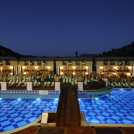 Noxinn Club Hotel Konaklı Екстериор снимка