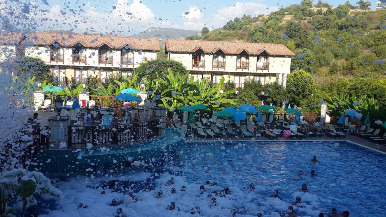 Noxinn Club Hotel Konaklı Екстериор снимка